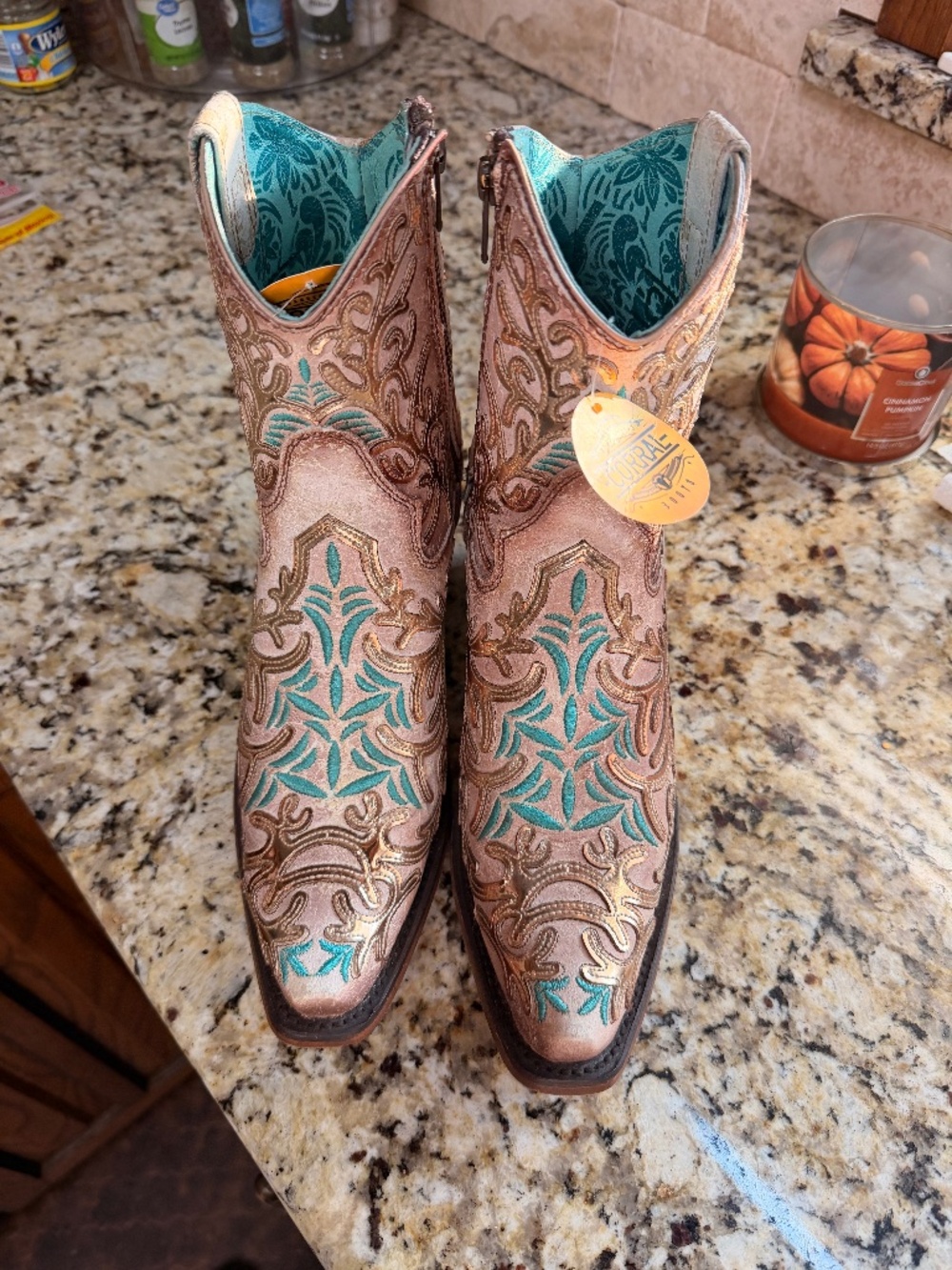 Corral Women’s Brown & Turquoise Embroidered Western Cowboy Boots